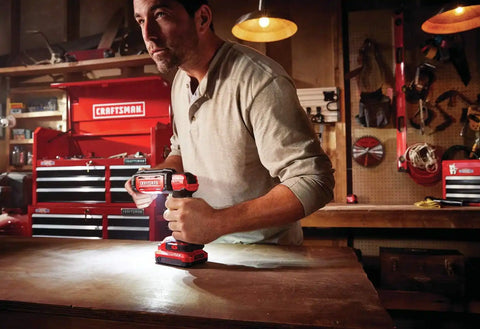 CRAFTSMAN V20 LED Work Light, Cordless Handheld Portable Led Light, 350/700 Lumens Hanging Work Light, Tool Only (CMCL050B)